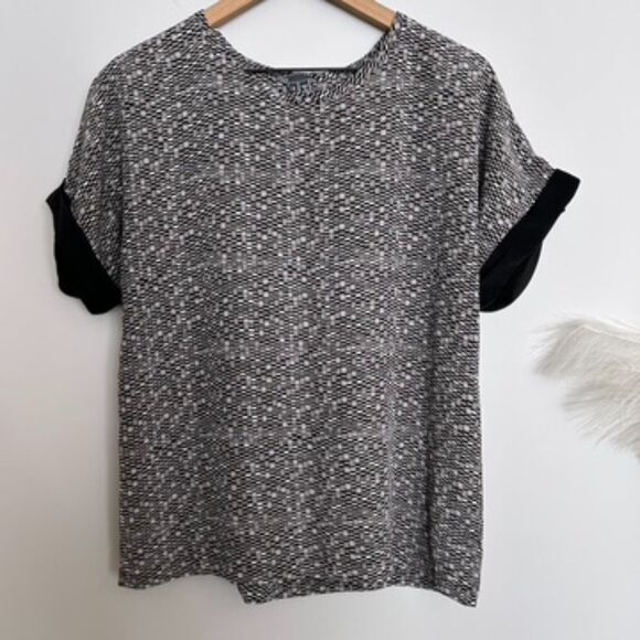 Vince 100% Silk Mosaic Sort Sleeve Blouse - Picture 1 of 6